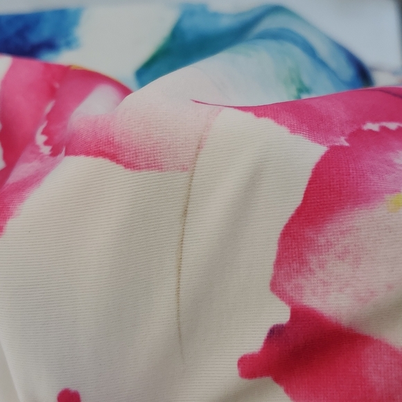 3/$30 Bright Floral Sleeveless Dress - Picture 5 of 6